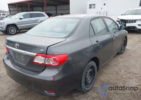 2012 Toyota Corolla Le z USA, uszkodzony, nr VIN 5YFBU4EE4CP043985